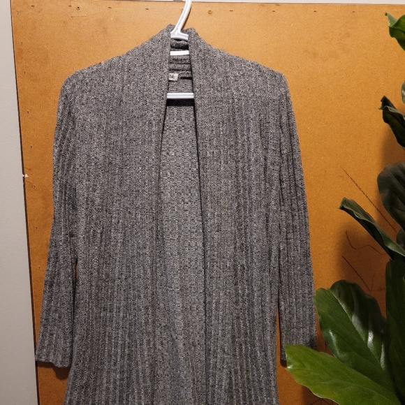Gray cardigan - Picture 1 of 1